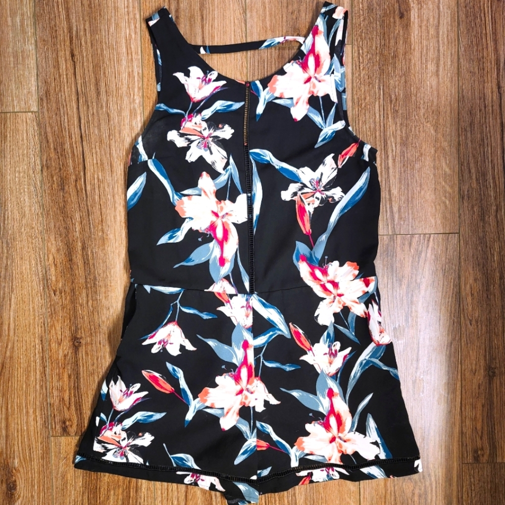 Anthropologie Leith Floral Boho Lined Lace Romper